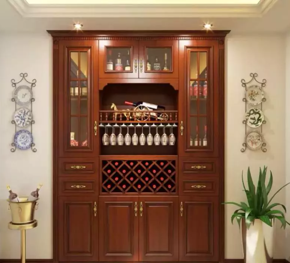 小面积背景墙搭配酒柜和餐柜的实用装修方案