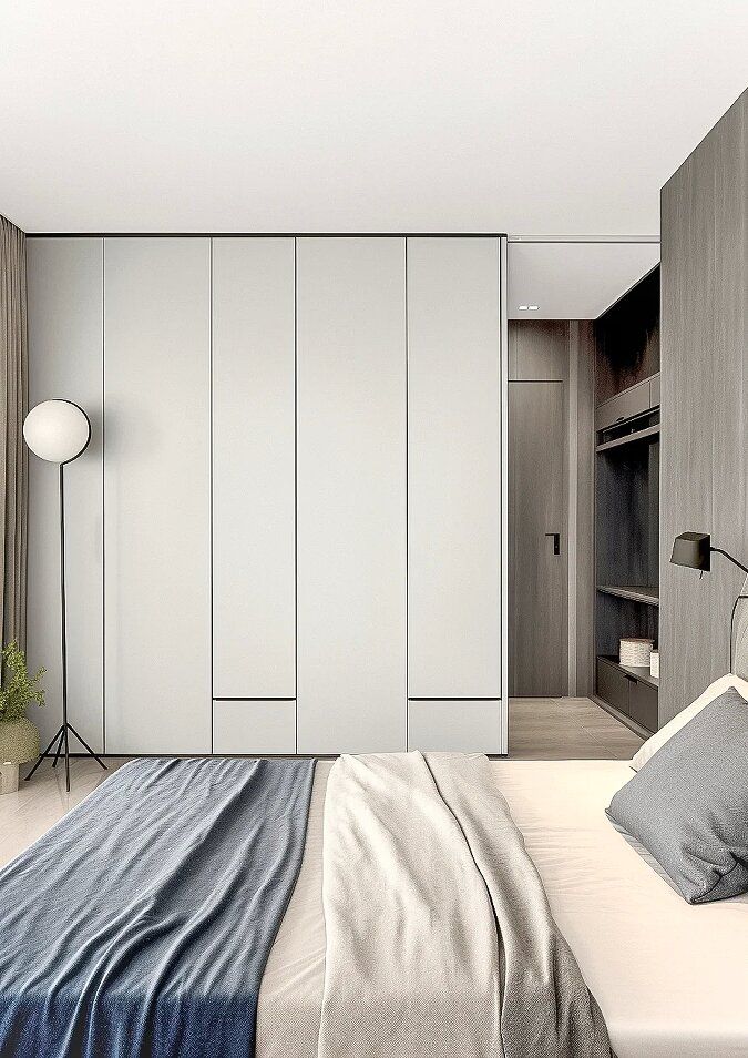 小空间卧室选灰色门？巧用搭配解决难题