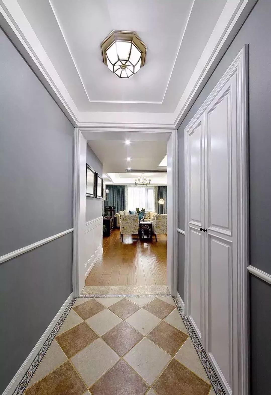 灰色地面白色墙搭配什么颜色的入户地垫更好看？