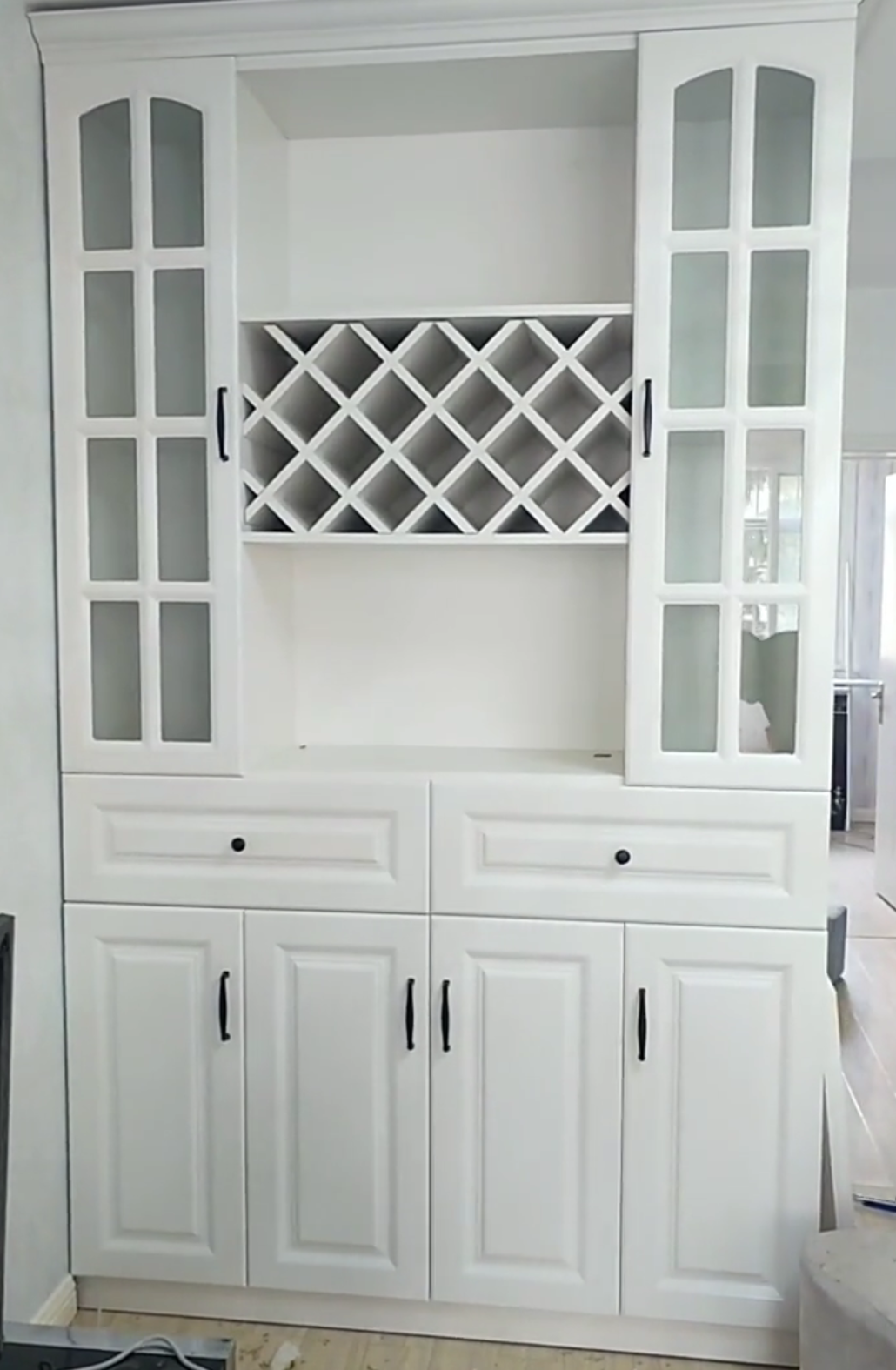 如何搭配至尊白柜门柜体颜色，提升家装颜值