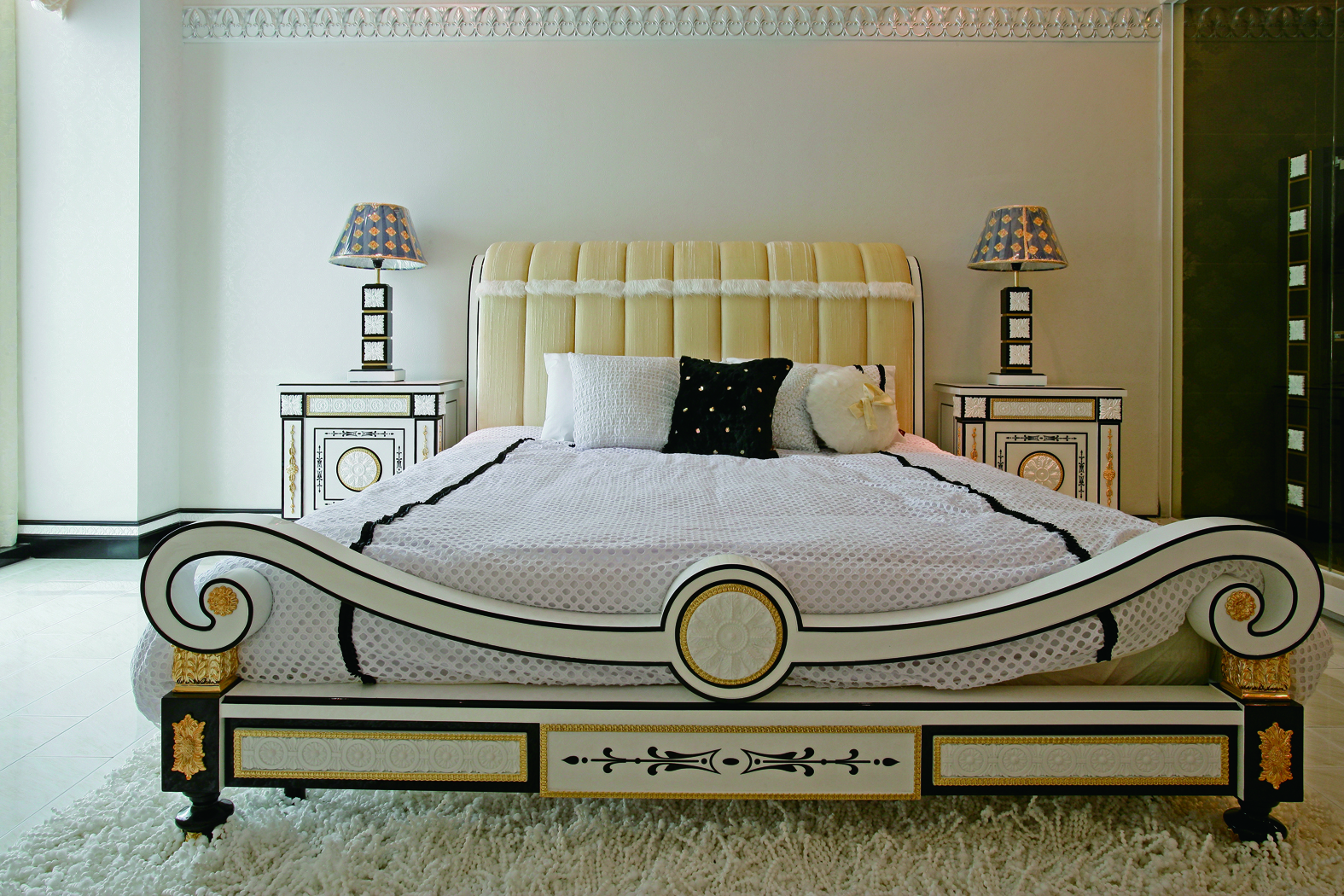 美式风格床的特点与设计灵感