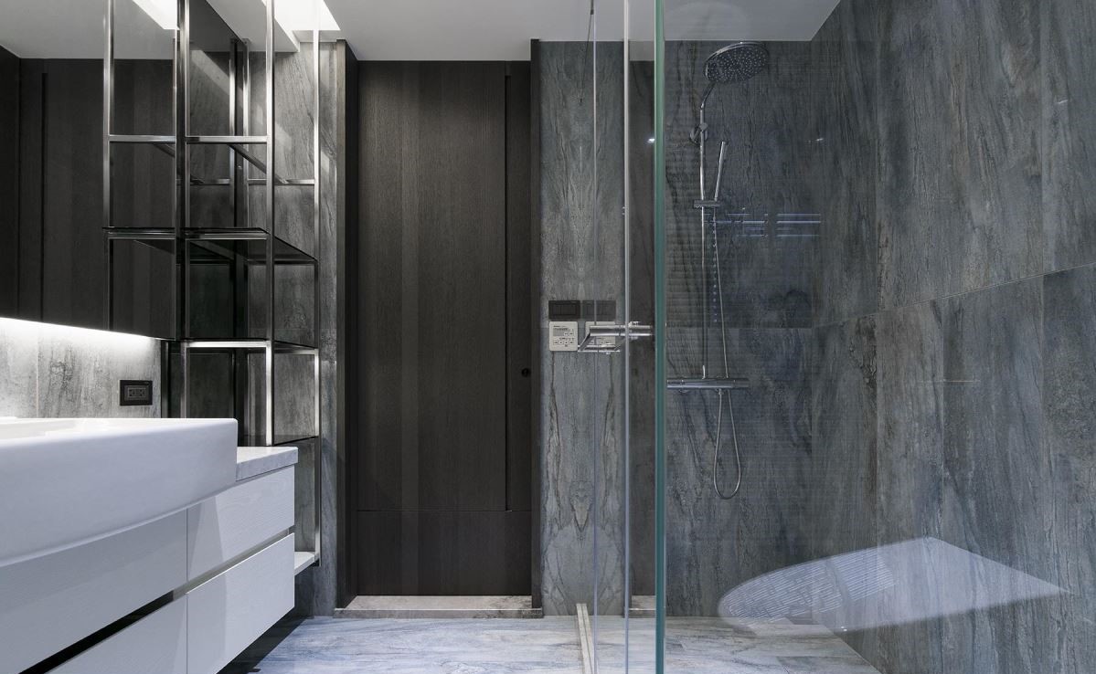 如何打造实用又美观的下沉式淋浴间设计？