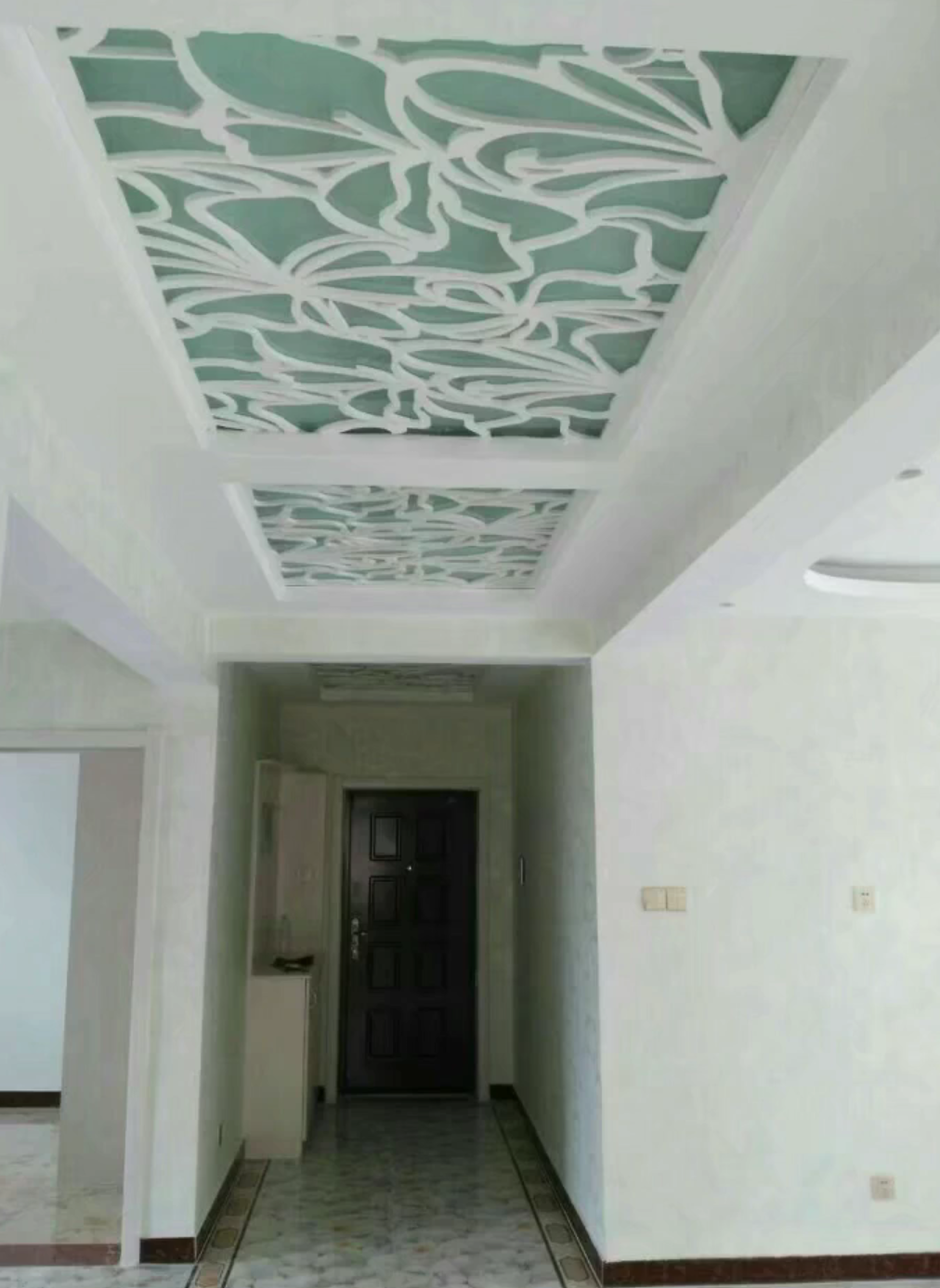 厨房吊顶设计常见方案与实用技巧