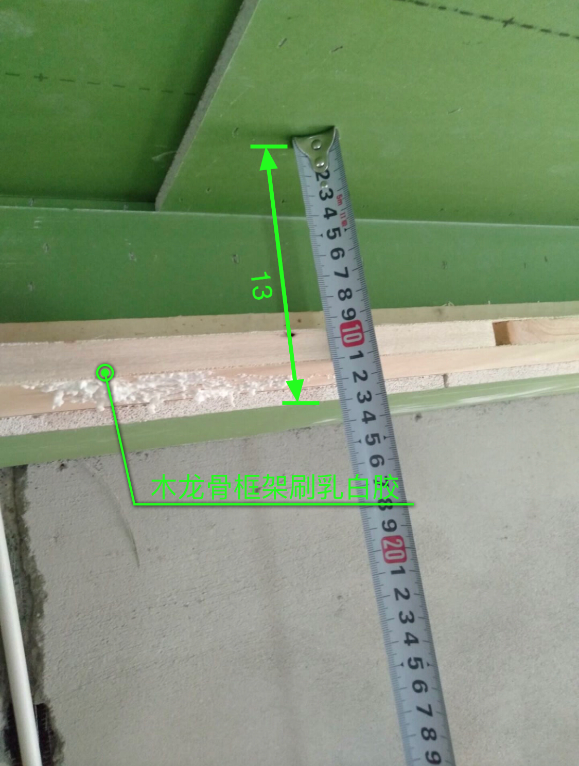 如何设计2米宽8米长的露台梁，打造坚固与美观兼具的结构
