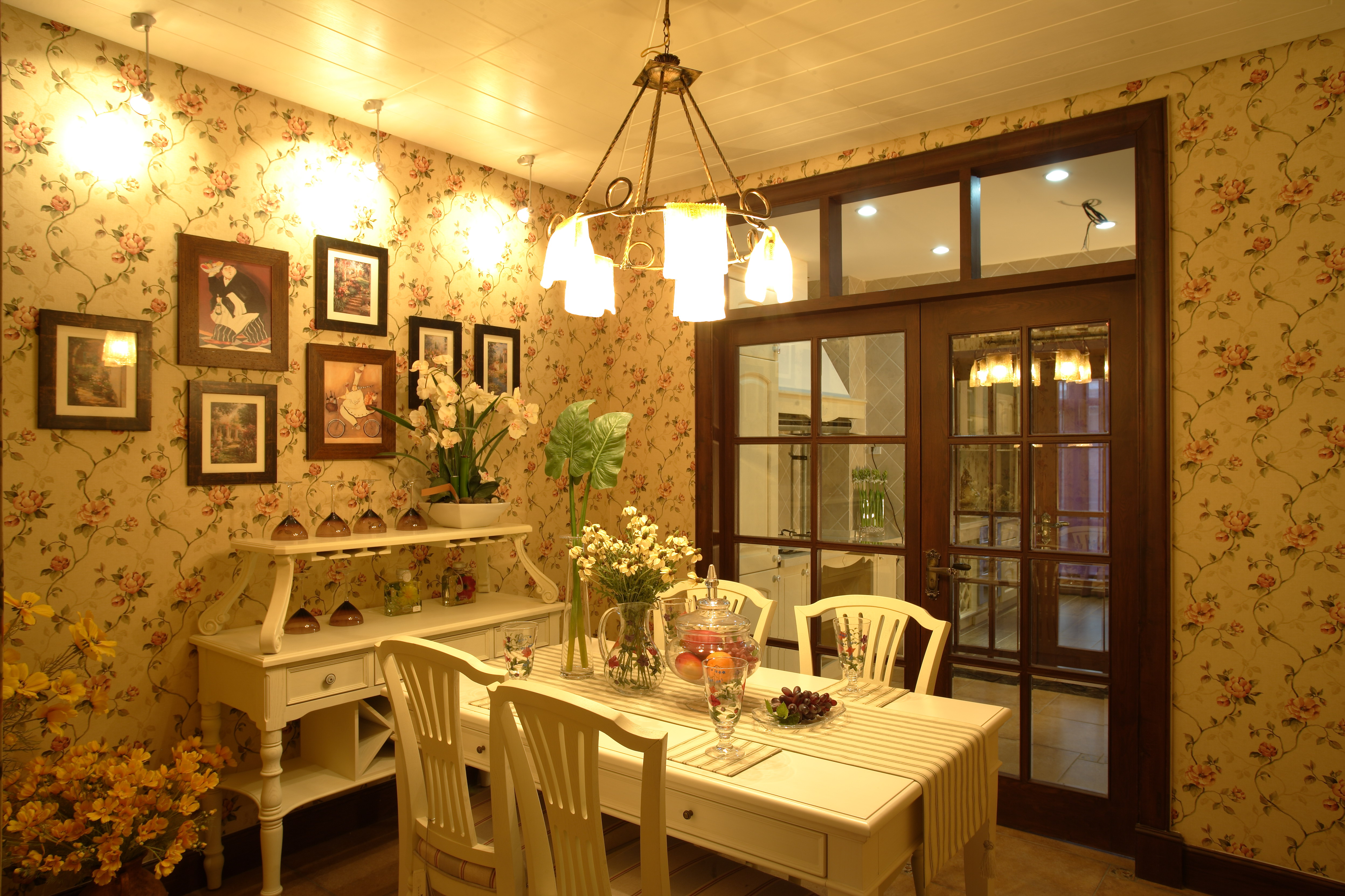 如何将老房子改造成创意咖啡馆？