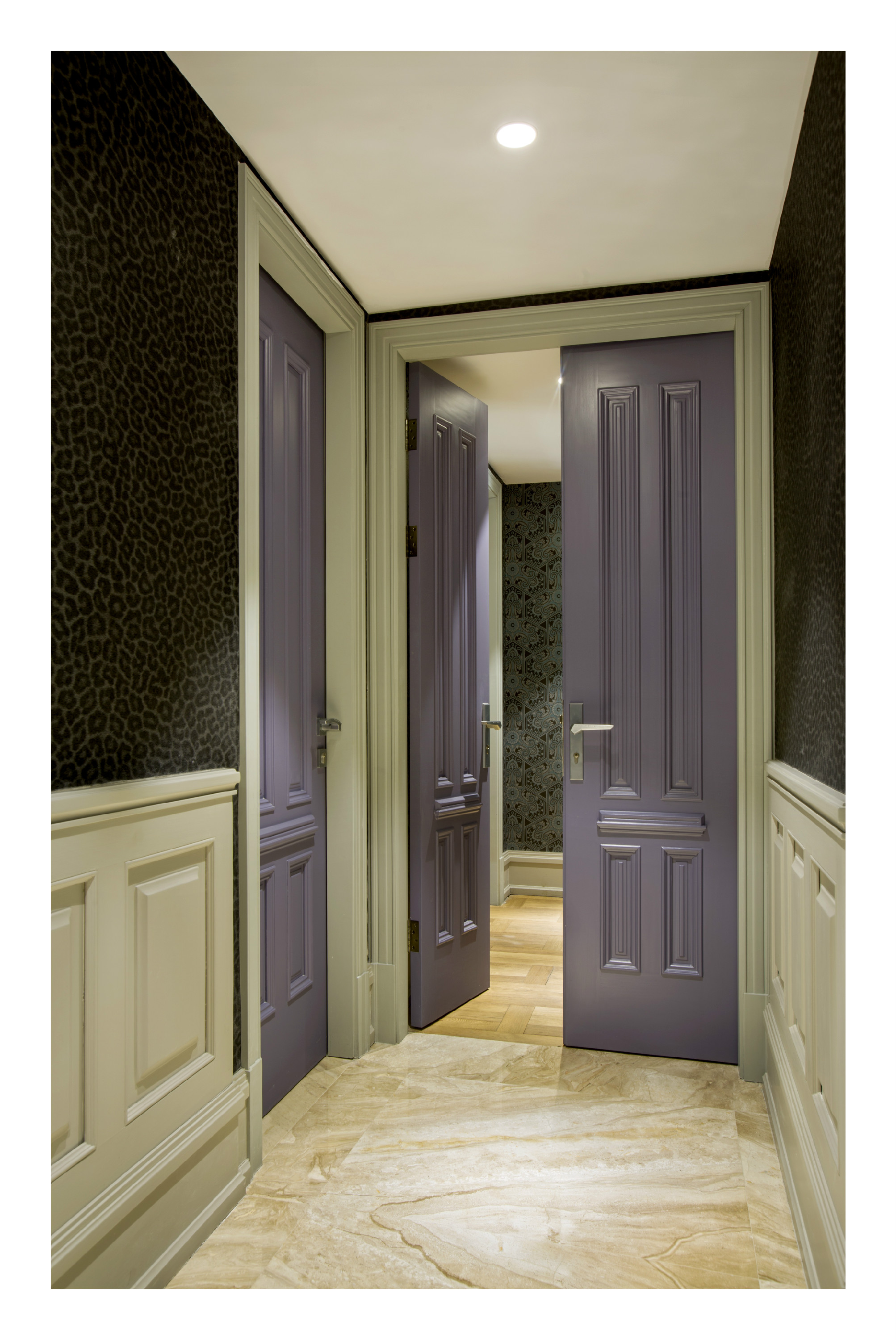 装修选择什么颜色的门更美观实用？