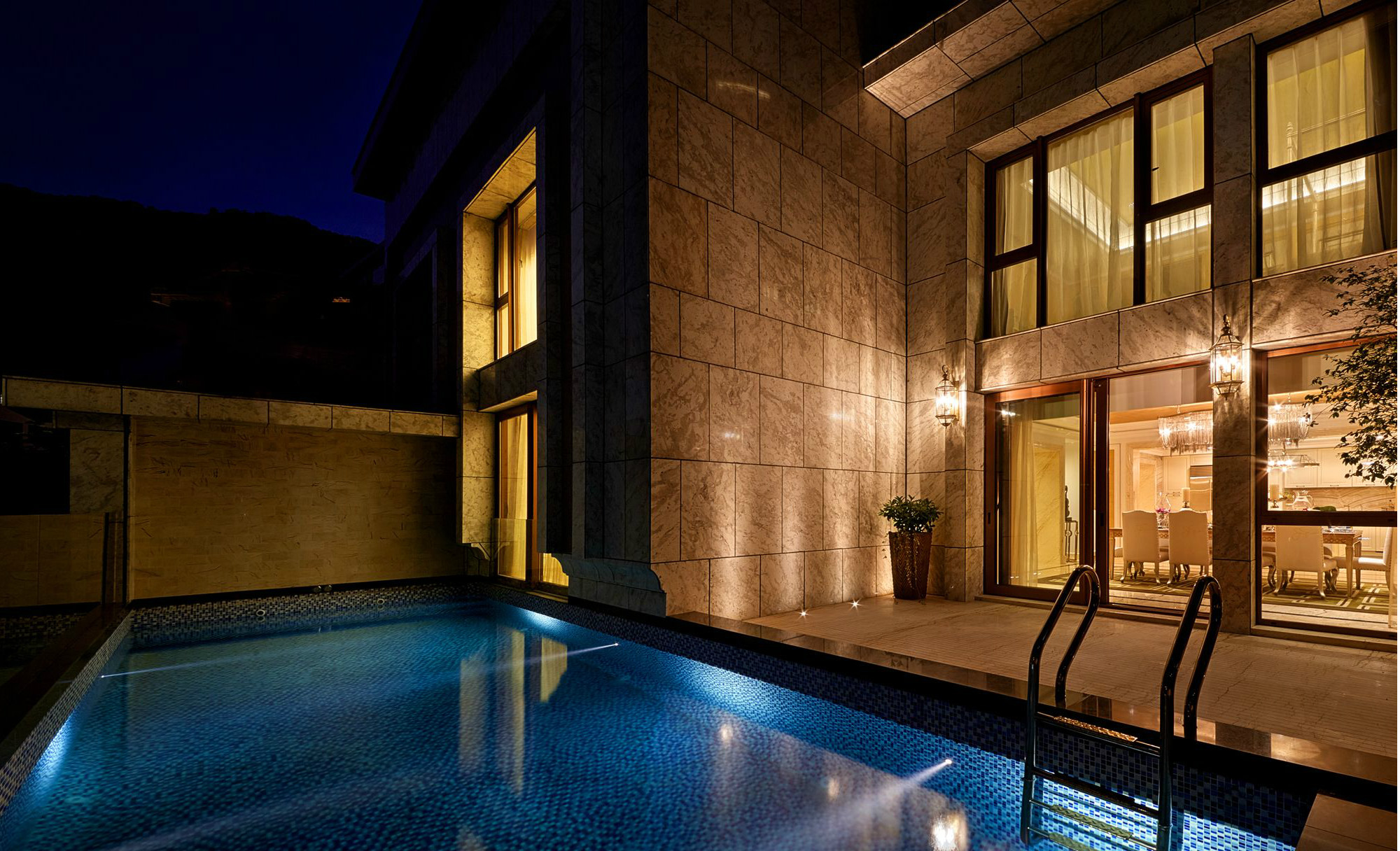 农村大平层别墅排污池设计与建造指南