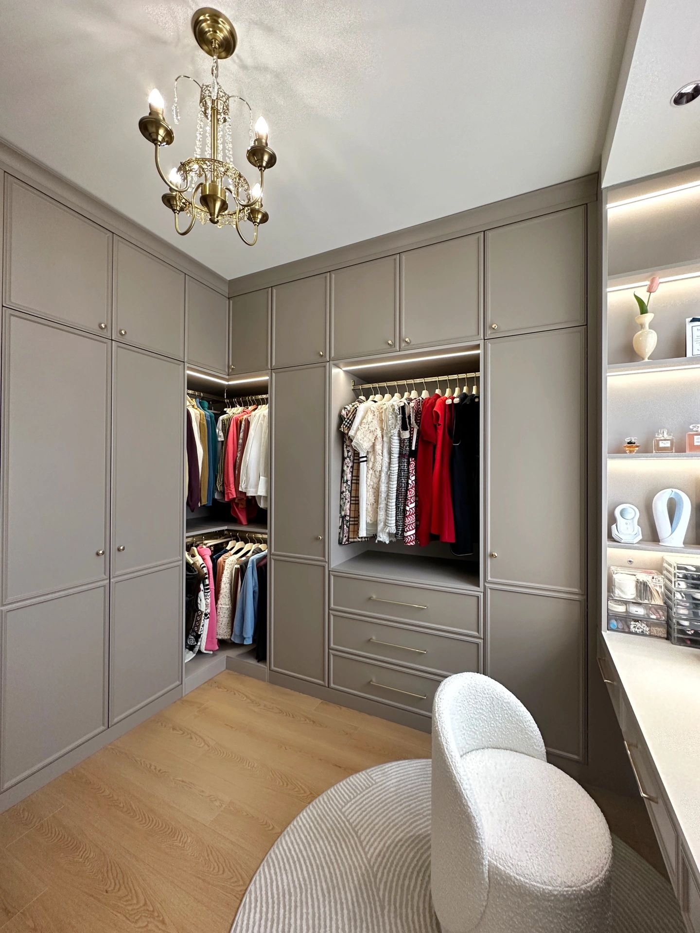 衣帽间装修这样设计好看又简单